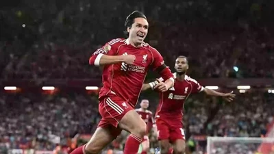 Liverpool chi 514 triệu euro mua "bom tấn", Chiesa bị loại khỏi đội hình dự Cúp C1
