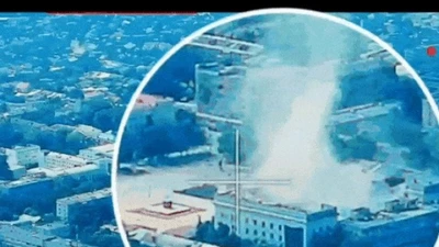 Video: Nga dội “siêu bom” UPAB-1500B phá hủy tòa nhà chính quyền vùng Kherson của Ukraine