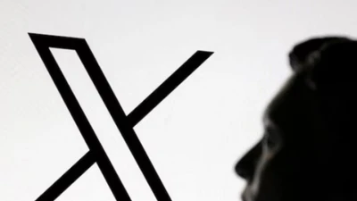 Elon Musk quay lại làm việc 24/7 sau sự cố nền tảng X sập toàn cầu