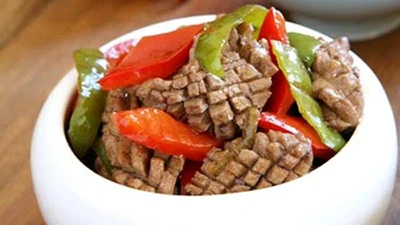 Cách nấu món ăn cường dương cật heo xào ớt, không chút mùi hôi
