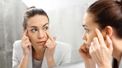 Bác sĩ chỉ cách chăm sóc da cho người ngồi phòng máy lạnh