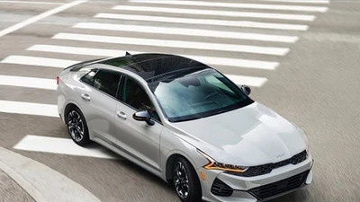 Giá xe KIA K5 tháng 6/2025, bản Luxury ưu đãi 10 triệu đồng