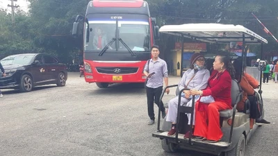 Chấn chỉnh xe điện tự phát hoạt động tại Khu di tích Côn Sơn