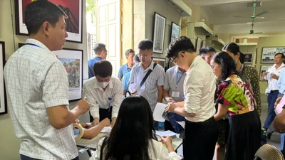 “Ngáo” giá gây sốt đất… cần chế tài chứng minh tài chính?