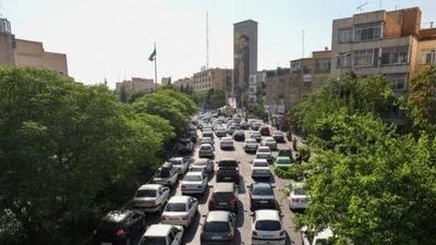Người Iran lũ lượt rời thủ đô Tehran