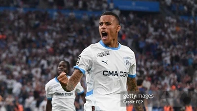 Greenwood bùng nổ với hat-trick thần tốc, Marseille đại thắng đối thủ Hà Lan