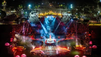 Du lịch Huế mùa lễ hội, có gì hút khách? 
