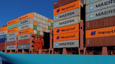 Nín thở chờ “cú sốc” tiếp theo từ ông Trump sau giờ G