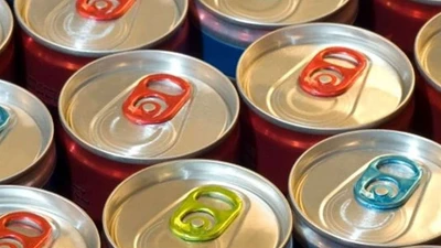 Uống nước tăng lực quá nhiều cực ảnh hưởng sức khỏe