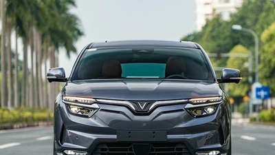 Giá xe điện VinFast VF 8 lăn bánh tháng 8/2025