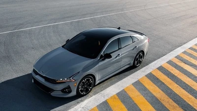 Giá xe KIA K5 tháng 7/2025, ưu đãi đến 40 triệu đồng