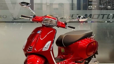 Giá xe ga Vespa Sprint giữa tháng 5/2025, khuyến mãi 7 triệu đồng