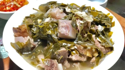 Thưởng thức món thịt trâu lá lồm của núi rừng xứ Mường