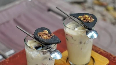 Độc lạ món trà sữa phở gan cháy ở Bắc Ninh