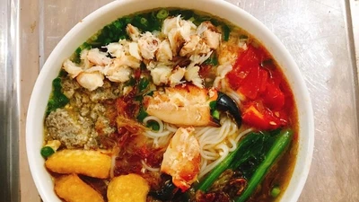 Food tour Hạ Long “thẩm” món gì cho đáng chuyến đi?
