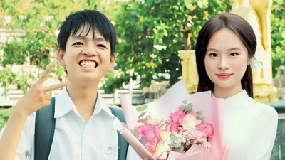 10 Thủ khoa tốt nghiệp THPT 2024 có học vấn "siêu khủng", đạt điểm cao chót vót, chia sẻ bí quyết học cực kỳ hiệu quả