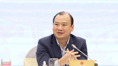 Vụ Quang Linh Vlog và Hằng Du mục: Bộ VHTT&DL nói gì?