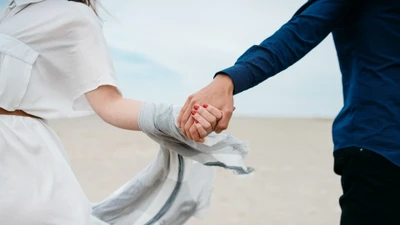  Cưới ông lão 80, cô gái 23 tuổi thường xuyên đăng ảnh hạnh phúc