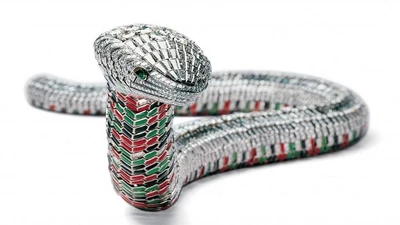 Lý do loài rắn xuất hiện trên những món đồ trang sức xa xỉ