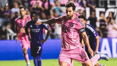 Tranh cãi trọng tài thiên vị Inter Miami, giải đấu bị tố nên đổi tên "Messi Cup"