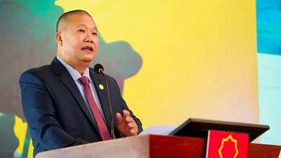 Chân dung đại gia ngành tôn đứng sau Mái ấm gia đình Việt