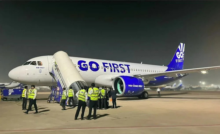 Sự việc này khiến 55 hành khách bị bỏ lại bức xúc. Ảnh: NDTV