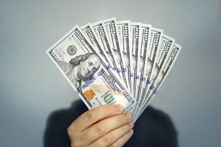 Điều đáng kinh ngạc nhất là 9 tháng sau khi số tiền này bị mất, người đàn ông này mới nhận ra.