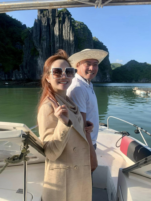 Vy Oanh và chồng đại gia được biết đến với khối tài sản khổng lồ, trong đó nổi bật nhất là hai căn biệt thự ở Hải Phòng và TP HCM. Ảnh: FBNV