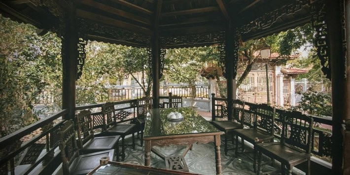Không chỉ là nơi chốn đi về, ngôi nhà còn là nơi lưu giữ những nét đẹp truyền thống văn hoá. Ảnh: Thethaovanhoa