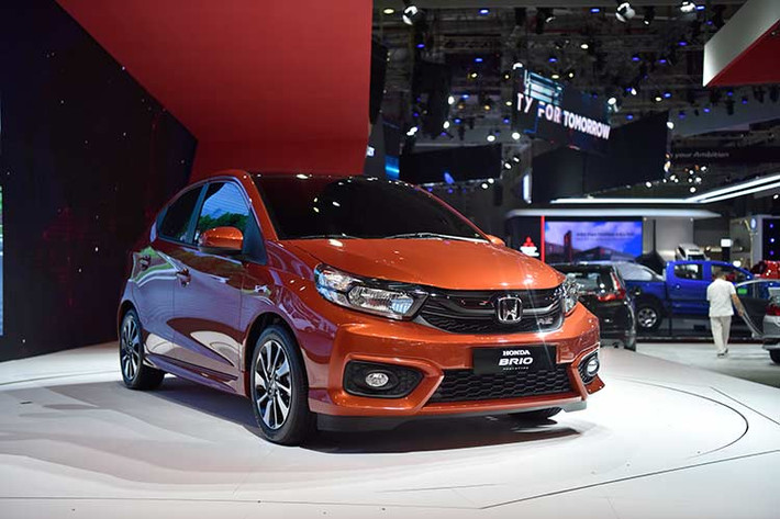 Ngoài hai mẫu xe thể thao trên, gian hàng Honda còn đặc biệt thu hút sự chú ý của khách thăm quan bởi mẫu xe Honda Brio Prototype. Kể từ lần đầu tiên được ra mắt vào năm 2011, Brio đã được bán tại nhiều quốc gia, nhận được nhiều giải thưởng uy tín tại nhiều thị trường, đặc biệt là Indonesia.