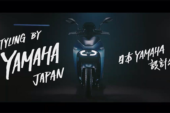 Được biết, mẫu xe ga Yamaha chạy điện mới sẽ sử dụng công nghệ pin nhiên liệu Gogoro, công nghệ này lần đầu xuất hiện tại Đài Loan với các bộ pin có thể thay thế cho xe tay ga điện, cho phép người lái có thể dễ dàng và nhanh chóng thay pin cho xe khi chiếc xe đã hết pin.