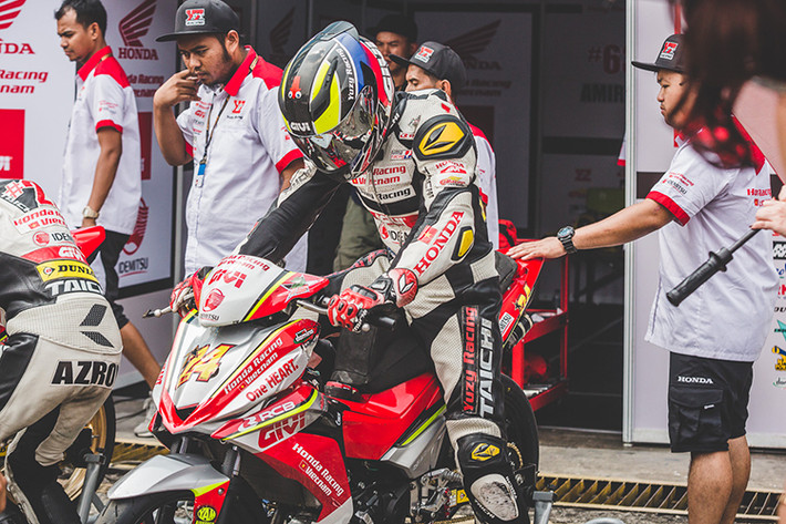 Được biết, các kỹ sư trong đội Honda Racing Vietnam của Honda Việt Nam đã bỏ đi hệ thống làm mát nguyên bản của Winner 150, lắp vào hệ thống làm mát sử dụng bơm điện lấy từ ôtô Mercedes, két nước làm mát đem của Honda CBR 250 sang. Bộ phận xả thì sử dụng pô xe của LeoVince, nhằm tăng hiệu suất động cơ.