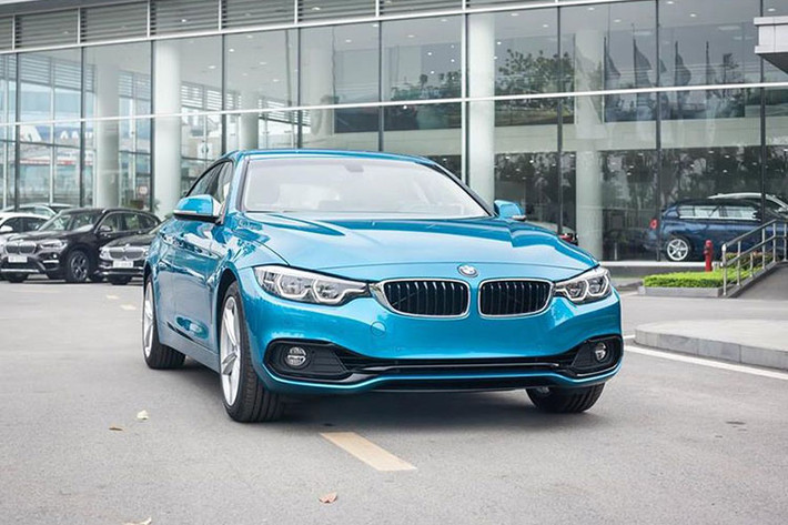 BMW có riêng một bộ phận chuyên nghiên cứu về nội ngoại thất xe nhằm đáp ứng nhu cầu cũng như tăng tính cá nhân hóa dành cho khách hàng. Tại Việt Nam những chiếc xe BMW cá nhân hoá khá ít, đáng chú ý có chiếc BMW 420i Gran Coupe màu độc Snapper Rocks Blue tại Hà Nội.