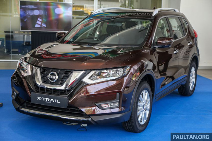 Giá xe Nissan X-Trail 2019 bản xăng có giá bán tham khảo rơi vào khoảng từ 995 triệu đồng tại Thái Lan, còn tại Malaysia xe có gía từ 795 triệu đồng (có giữ bản xăng 2.0L). Dự tính, xe sẽ về Việt Nam trong năm nay.
