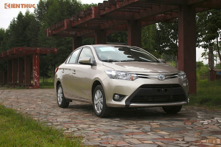 Nhờ chính sách giảm giá mạnh trong tháng 6/2017 vừa qua, tổng cộng đã có gần 2.700 chiếc xe sedan Toyota Vios đã được bán ra thị trường. Thành tích này giúp mẫu xe hạng B ăn khách đạt mức tăng trưởng lên đến 245%. Cộng dồn 6 tháng đầu năm, doanh số Toyota Vios đạt hơn 9.600 xe, tăng 49% so với cùng kỳ năm 2016 và là mẫu xe ăn khách nhất Việt Nam.
