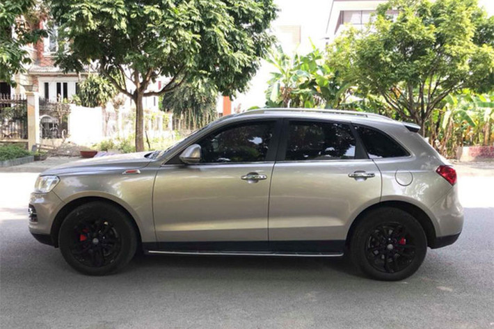 Kích thước chiếc xe Zoyte nhái Audi tương đồng các mẫu xe như Mazda CX-5 hay Honda CR-V. Chiều dài cơ sở 2.807 mm còn lớn hơn cả các đối thủ Nhật Bản. Thiết kế xe không kém cạnh xe Âu bởi nhiều đường nét vay mượn, copy lại nhiều thiết kế của thương hiệu ôtô nổi tiếng thế giới.