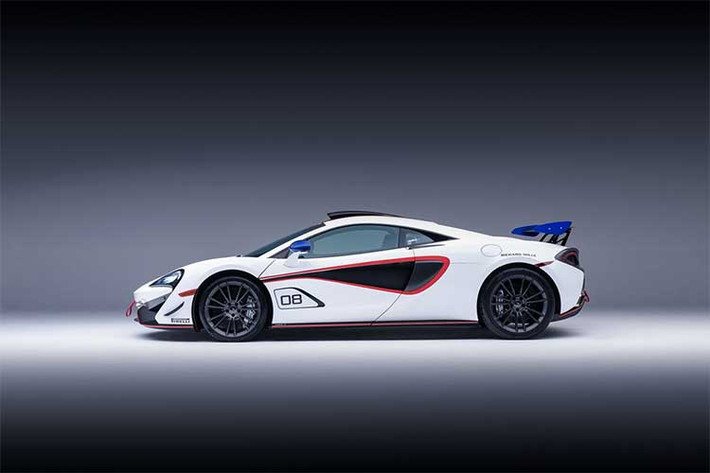 Sản phẩm này của hãng sẽ có tên là McLaren MSO X mới với số lượng sản xuất chỉ dừng lại ở con số 10. Dù được lấy cảm hứng từ những chiếc xe đua 570S GT4, nhưng nó lại là một mẫu xe đường phố thực thụ.