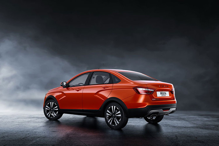 Phía bên đại lý nhập khẩu tư nhân này hi vọng sự xuất hiện của Lada Vesta sẽ là một luồng gió mới cho thị trường Việt Nam và mức giá rẻ sẽ giúp xe cạnh tranh được cùng các mẫu xe ở phân khúc sedan hạng B như Honda City, Hyundai Accent hay Toyota Vios.