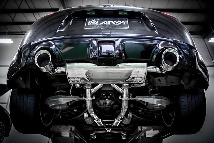 Nhưng do nhu cầu sản phẩm tăng cao và lượng nhân viên tăng, Akrapovic đã phải đưa nhà máy về nơi rộng hơn gấp 4 lần so với nhà máy cũ.