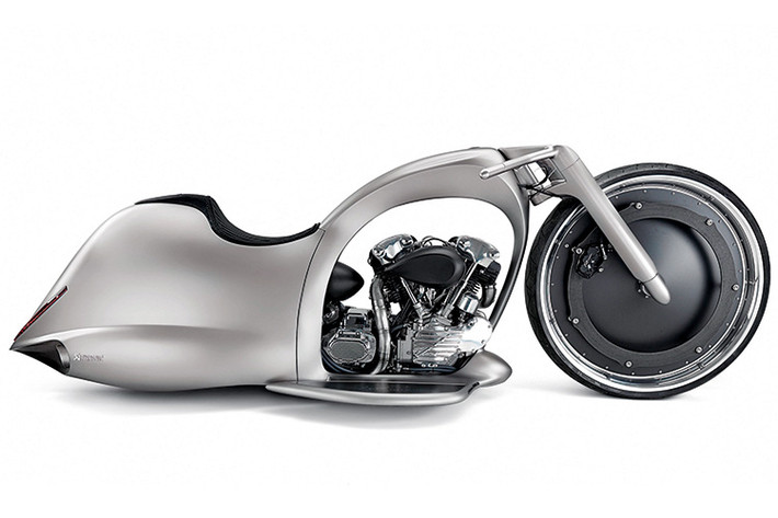 Akrapovic Full Moon là sự hợp tác giữa Akrapovic và đối tác Dreamachine Motorcycles. Điểm nhấn của Akrapovic Full Moon chính là phần đuôi phình to ra và vành trước được làm bằng nhôm cũng như sợi carbon có đường kính 30 inch.