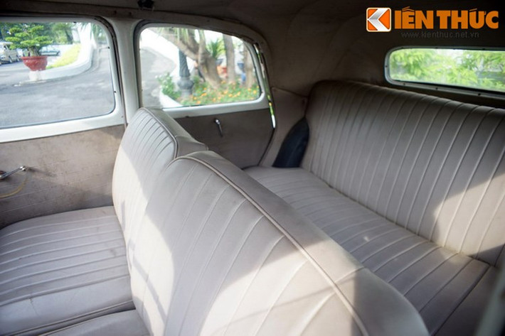 Citroen Traction Avant không thể chạy ào ào như xe đua mà thường chậm rãi lăn bánh một cách lịch lãm, đài các, làm cho người đi đường ai ai cũng ngoái lại nhìn trầm trồ. Đặc biệt là trên cỗ máy dung tích xy lanh từ 1.3 lít đến 2.9 lít kết hợp với hộp số sàn 3 cấp của dòng xe đình đám này.