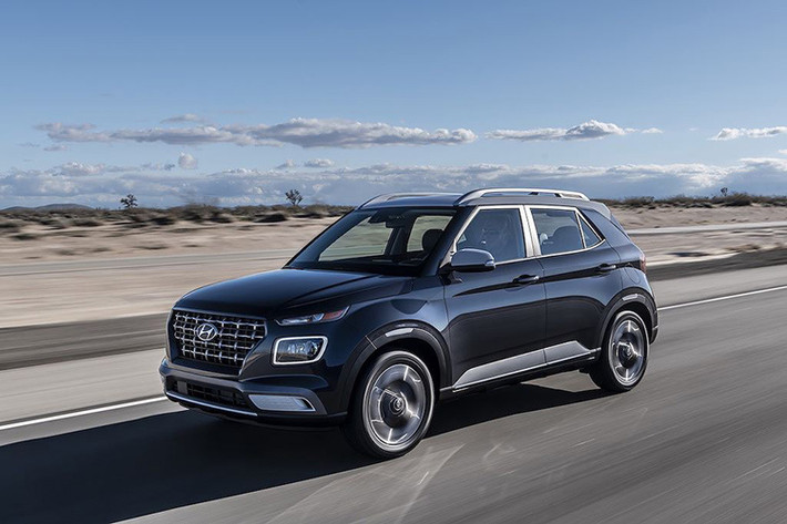 Giá xe Hyundai Venue 2020 sẽ được công bố khi chiếc xe bán ra chính thức vào nửa cuối năm nay, Hiện chưa rõ sau Mỹ, Hyundai Venue sẽ tiếp tục được phân phối tới những thị trường nào, trong đó có Nam hay không?