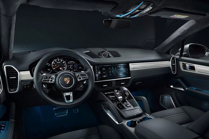 Chia sẻ với tờ Autocar, ông Marcus Eckermann cho biết Cayenne Coupe “đóng vai trò đặc biệt quan trọng với Porsche”. Sở hữu thiết kế manh mẽ mà sexy, dòng SUV này được kỳ vọng sẽ chiếm tới 30 – 40% tổng doanh số Cayenne trong tương lai.