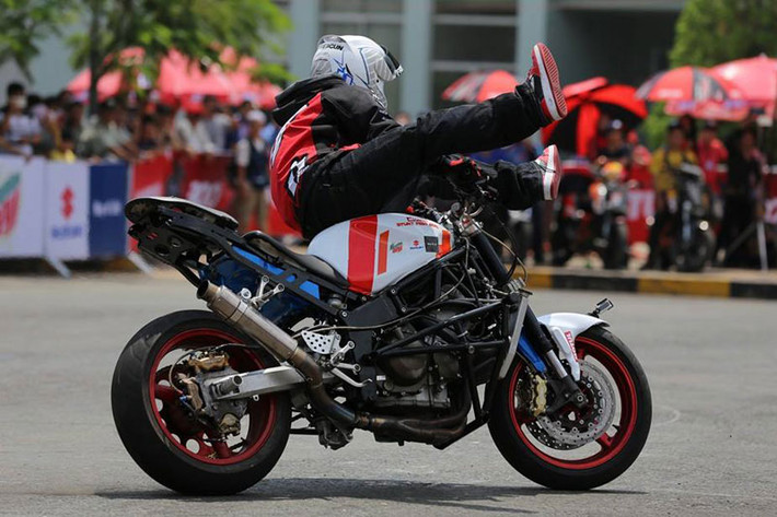 Motul Stunt Fest 2015 đánh dấu lần thứ 3 liên tiếp hãng dầu nhớt danh tiếng Motul tổ chức ngày hội Stunt tại Việt Nam.