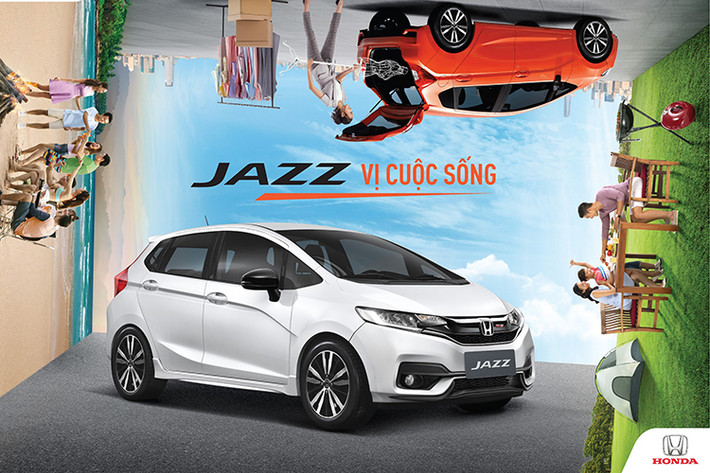 Từng một thời "làm mưa, làm gió" bán chạy nhất phân khúc hatchback hạng B tại Việt Nam hồi mới ra mắt, tuy nhiên Honda Jazz ngày càng đánh mất chính mình khi không thể đấu lại Toyota Yaris. Chính vì vậy, trong tháng 7 vừa qua Honda Jazz chỉ bán được 35 chiếc và cộng dồn từ đầu năm lượng xe đến tay khách hàng là 866 chiếc.