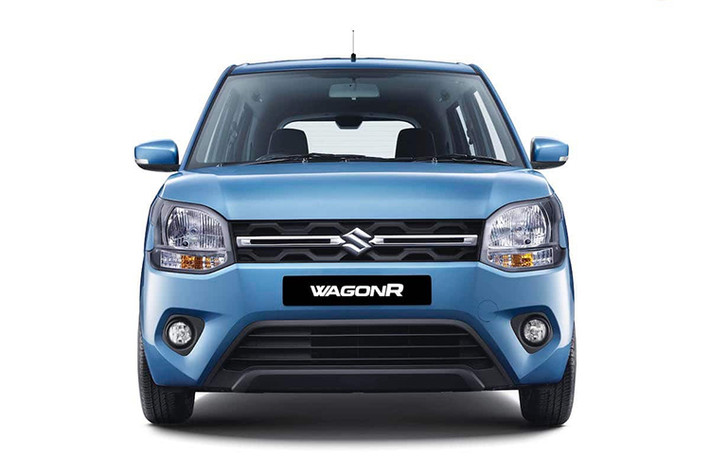Phần đầu của xe được thiết kế đơn giản với phong cách vuông vức quen thuộc của những phien bản trước đây, nhưng được bo lại các góc trông mềm mại hơn. Xe được trang bị lưới tản nhiệt kéo dài sang hai bên, với thanh mạ crom và logo Suzuki chính giữa. Đèn chiếu sang và sương mù dạng halogen truyền thống.