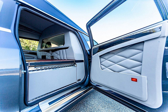 Cái giá xe tang Tesla này sẽ khiến cho nó trở thành chiếc Tesla đắt nhất đất nước Bắc Âu, và thậm chí là ở nhiều nước khác nữa. Cho tới lúc này, anh ấy vẫn chưa thành công trong việc tìm người mua.