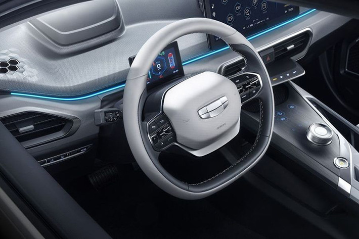 Đại diện hãng xe ôtô Geely cho biết rằng, mẫu GE11 đạt tiêu chuẩn bảo vệ môi trường OEKO-TEX Standard 100 của châu Âu, khiến nó đủ an toàn đối với cả những trẻ em sơ sinh. Chất liệu vải thân thiện môi trường, chống nước, chống đông và thoáng khí, được khẳng định là để ngăn chặn ghế ngồi khỏi bị phân kỳ nhanh bởi nhiệt độ môi trường trong khi vẫn mềm mại để sờ và dễ chịu để ngồi.