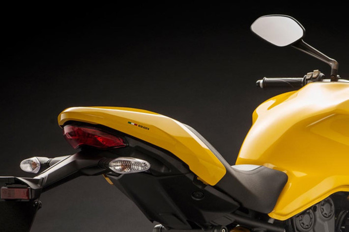 Xe sẽ sử dụng công nghệ thế hệ mới nhất của Ducati để thắt chặt sự liên kết giữa người lái và xe, đưa đến sự hưng phấn cao độ nhưng vẫn làm người lái an tâm với cảm giác hoàn toàn kiểm soát khi vận hành xe.