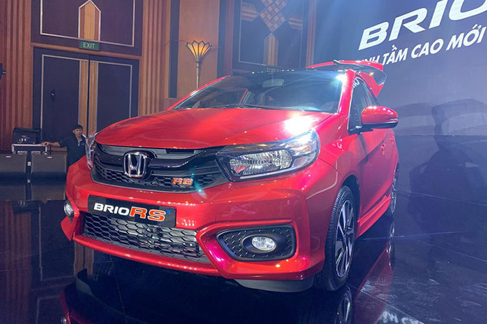 Theo đại diện nhà phân phối Honda Việt Nam cho biết, trong phân khúc hạng A - Honda Brio phù hợp với những khách hàng cá nhân và gia đình... Với việc phân khúc A thêm mẫu xe cỡ nhỏ giá rẻ mới này, nó cũng sẽ giúp có thêm nhiều lựa chọn hơn cho người tiêu dùng Việt.